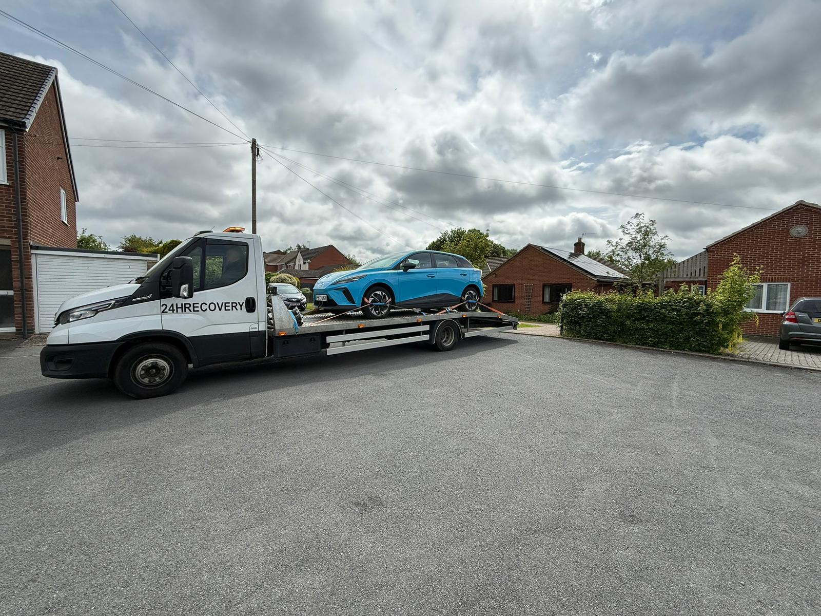 ATM Recovery provides professional vehicle recovery