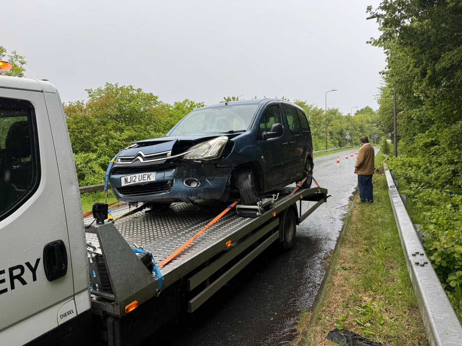 ATM Recovery provides professional vehicle recovery