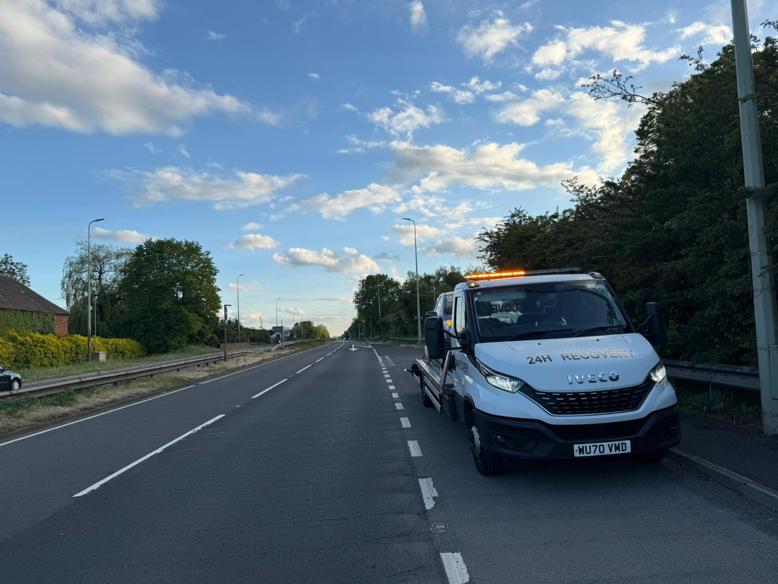 ATM Recovery provides professional vehicle recovery